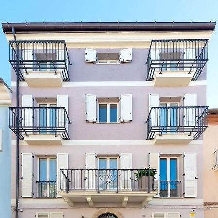 L'Approdo - Bilocale Centralissimo A San Benedetto Del Tronto Exteriör bild
